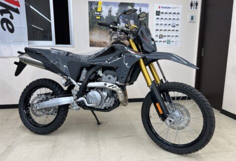 DR-Z4S入荷しました！